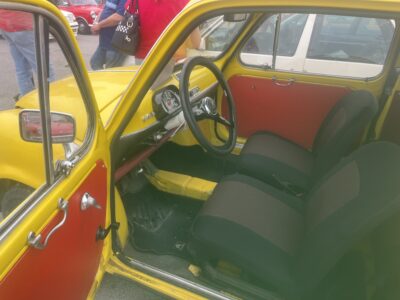 SEAT 600