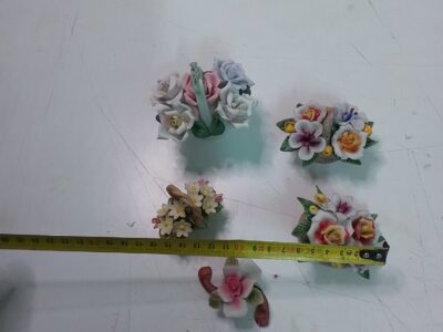 Cestitas de flores de porcelana o cerámica