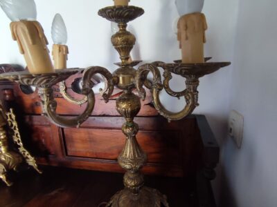 Candelabros de bronce