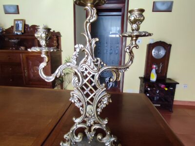 Candelabros de bronce