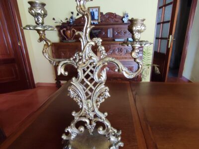 Candelabros de bronce