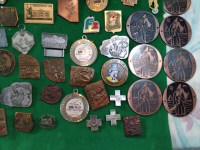 Lote de medallas e insignias deportivas suizas