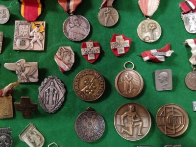 Medallas e insignias militares suizas